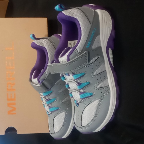 Merrell Other - Merrell Girls Outback Low Hiking Boots New In Box Size 12M